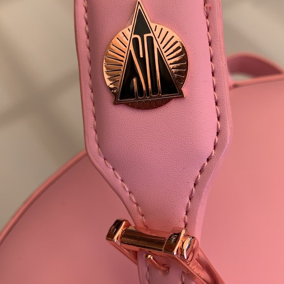 Shane Dawson Pink Pig Backpack Bag - Picture 3 of 7